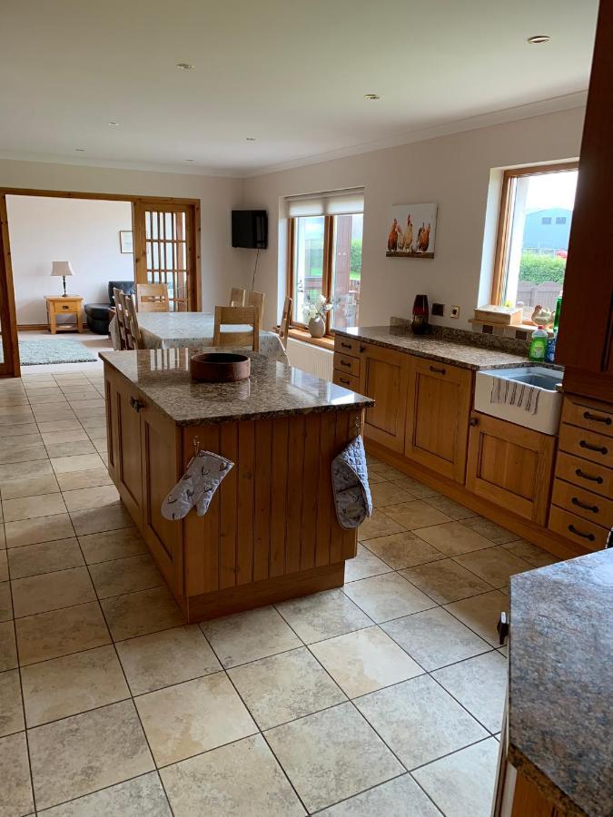 Hen Pen Villa Монтроуз Екстериор снимка